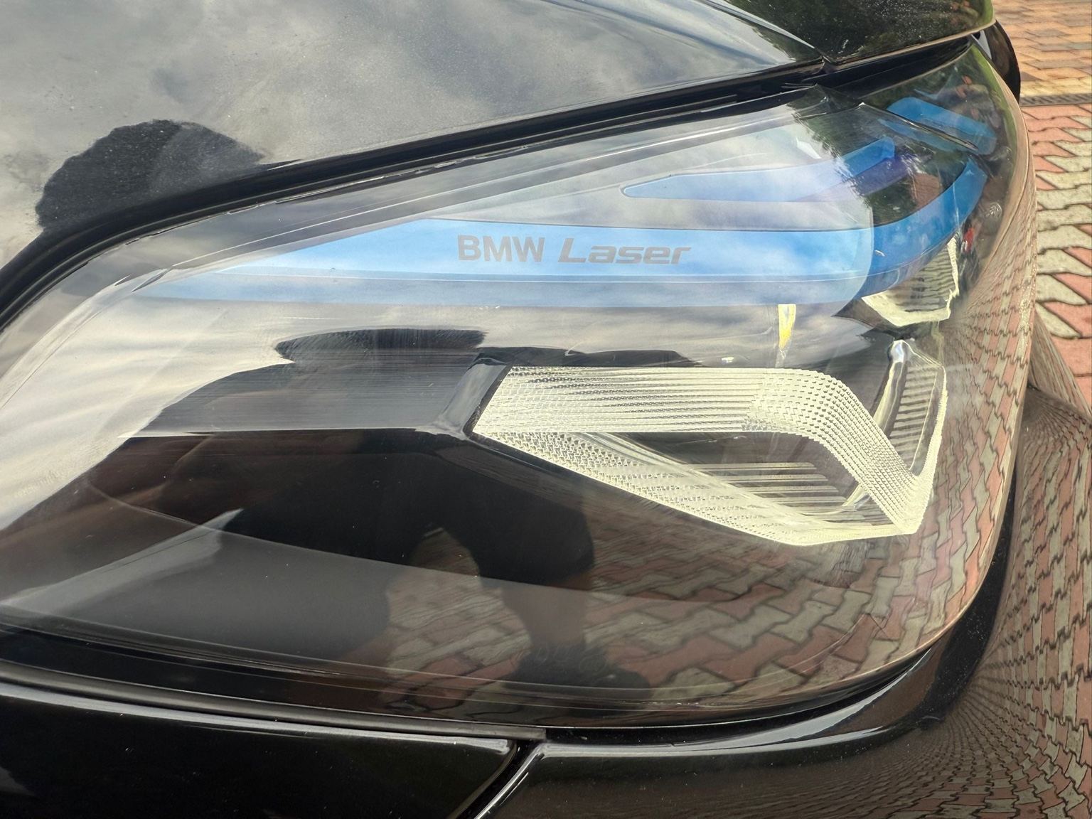Dorabianie i dopisywanie kluczy BMW – legalnie i bez stresu